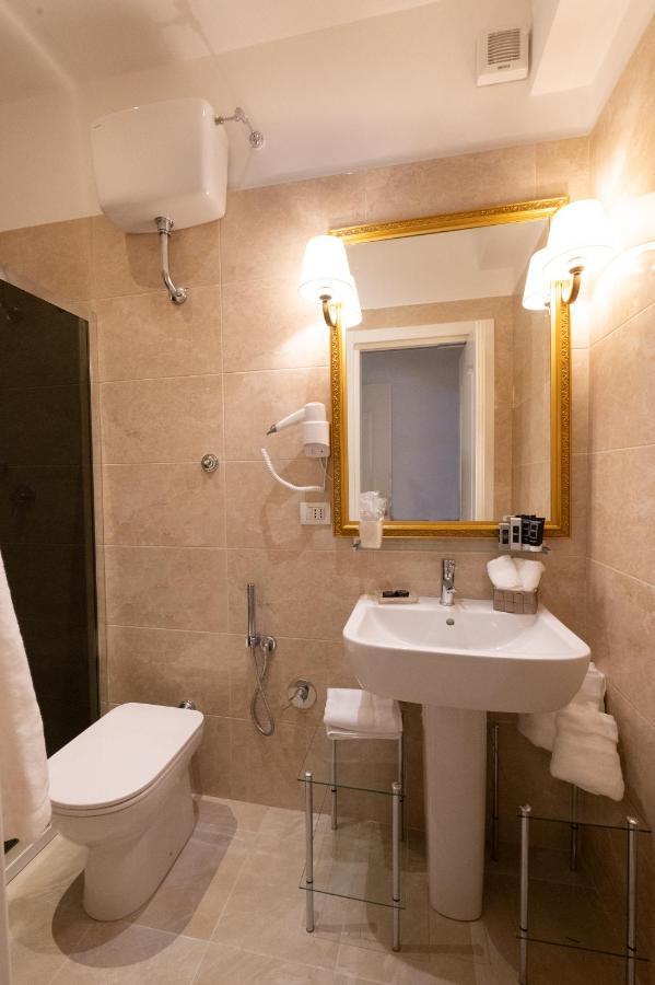Venus Inn Rome Guest House エクステリア 写真