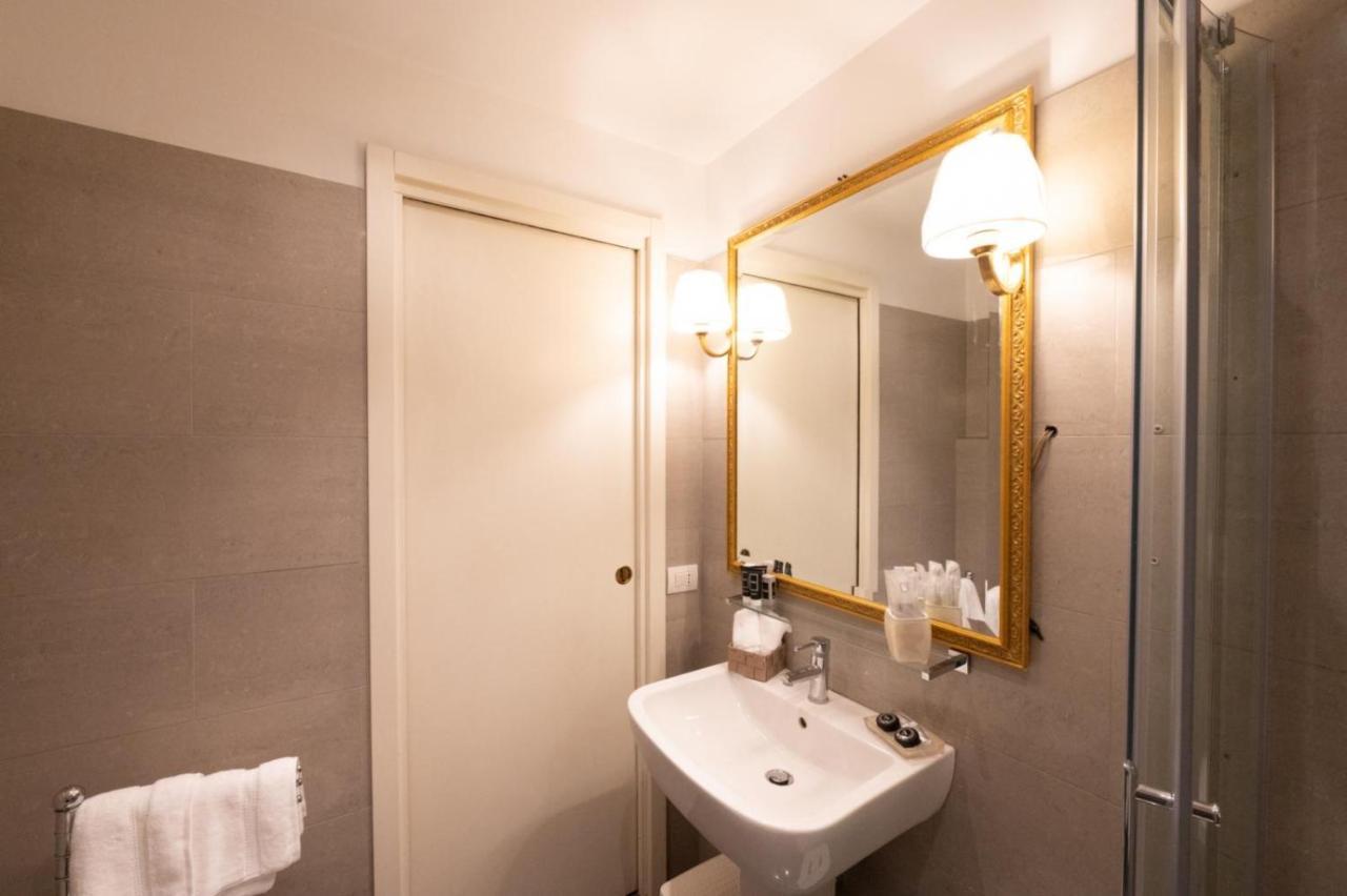 Venus Inn Rome Guest House エクステリア 写真